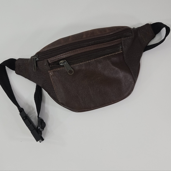 Handbags - vintage brown fanny pack